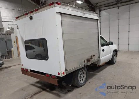 2005 Chevrolet Silverado 1500 Work Truck from USA, damaged, VIN 1GCEC14X05Z341153